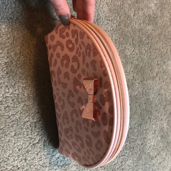 Makeup bag - Picture 4 of 4